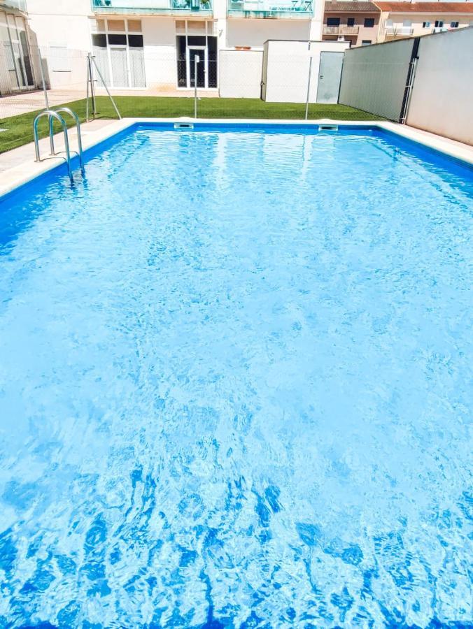 Nina'S Blue Pool & Beach Deltebre Exterior foto